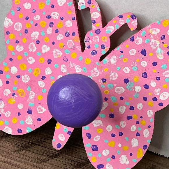 Vintage Y2K Pastel Hand-painted Wooden Butterfly Coat Hook - Picture 2 of 4